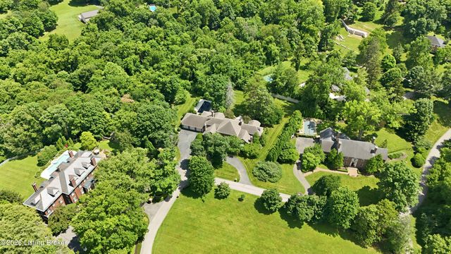 25 Poplar Hill Rd, Louisville, KY 40207