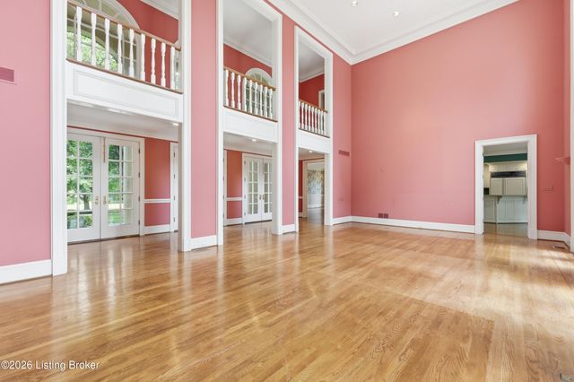 25 Poplar Hill Rd, Louisville, KY 40207
