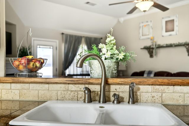 58 Lakeland Drive, Cabot, AR 72023