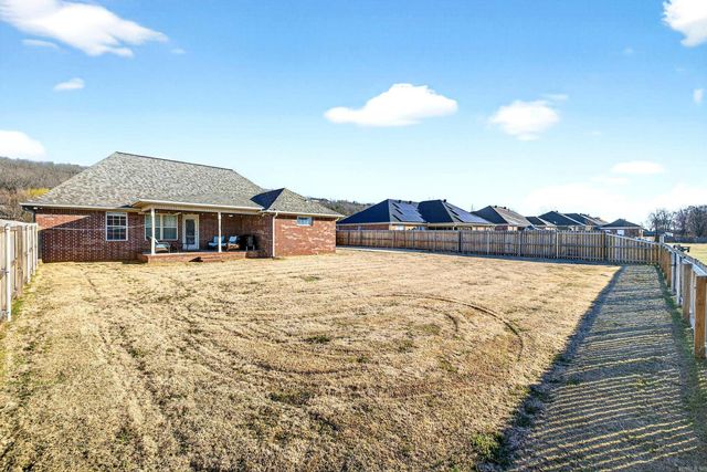 58 Lakeland Drive, Cabot, AR 72023