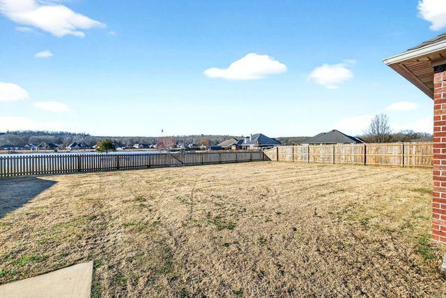 58 Lakeland Drive, Cabot, AR 72023