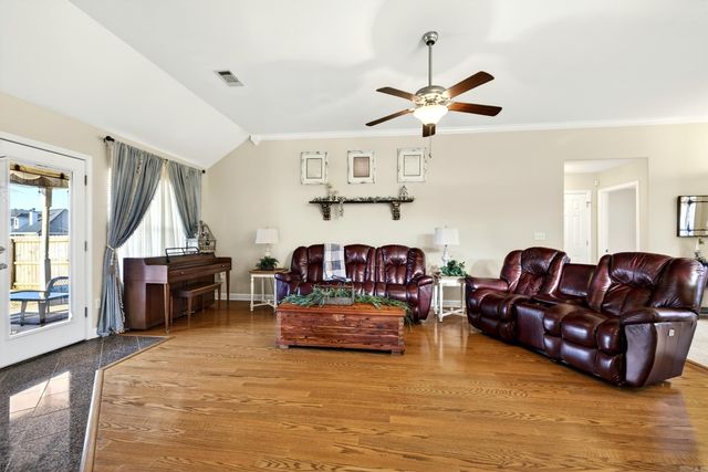 58 Lakeland Drive, Cabot, AR 72023