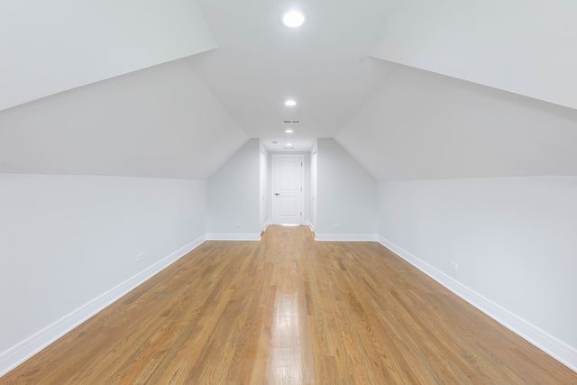 1054 N Latrobe Avenue, Chicago, IL 60651