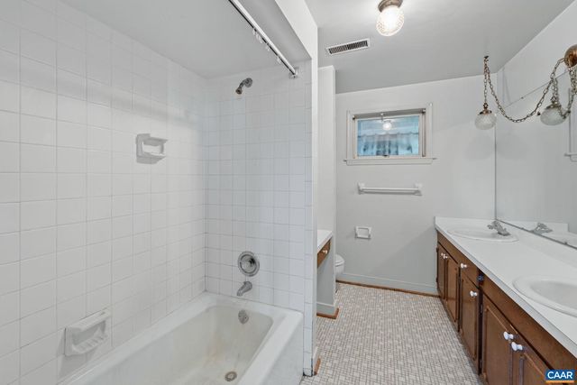 5881 THOMAS JEFFERSON PKWY, Palmyra, VA 22963