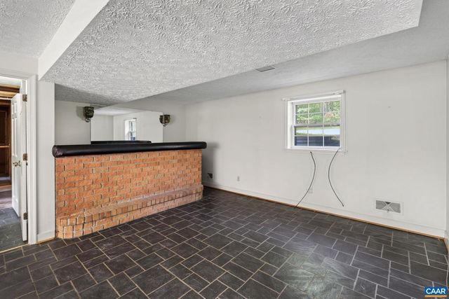 5881 THOMAS JEFFERSON PKWY, Palmyra, VA 22963