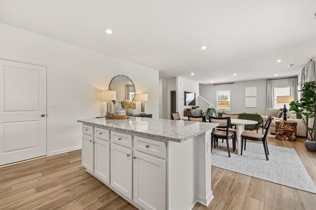465 Madison Lakeview Drive, Acworth, GA 30102