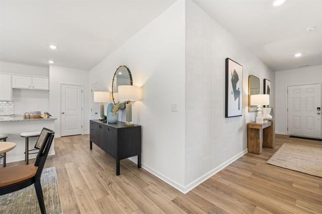 465 Madison Lakeview Drive, Acworth, GA 30102