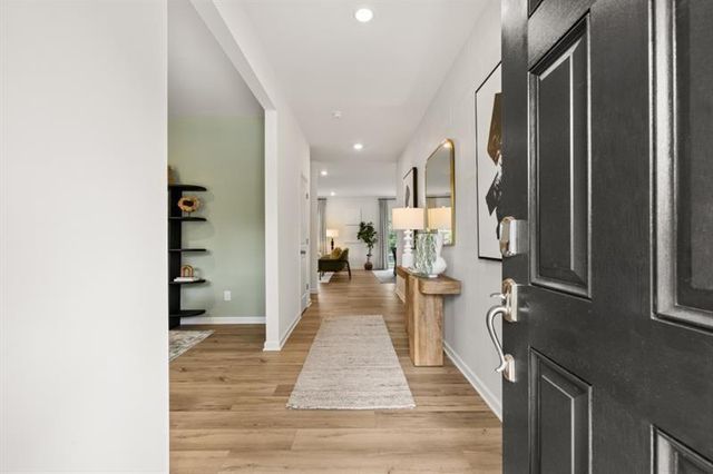 465 Madison Lakeview Drive, Acworth, GA 30102