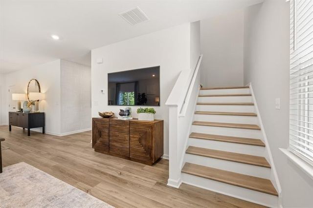 465 Madison Lakeview Drive, Acworth, GA 30102