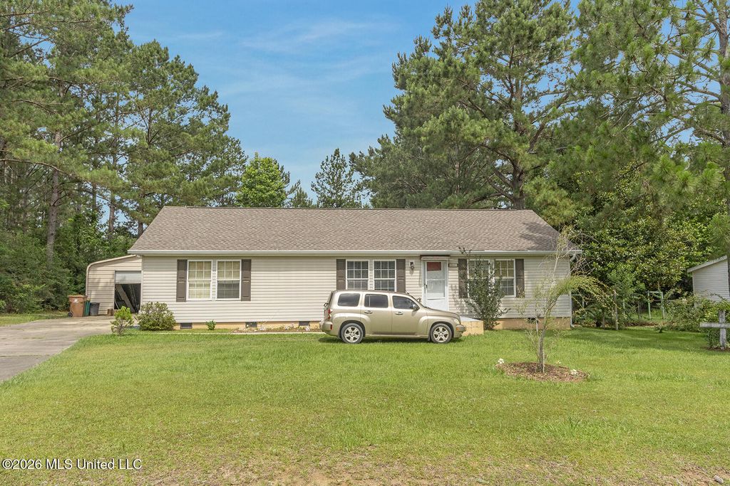 19457 Lennis Cuevas Road, Saucier, MS 39574