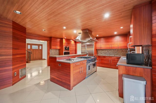 268 268 Matchaponix Avenue, Monroe, NJ 08831