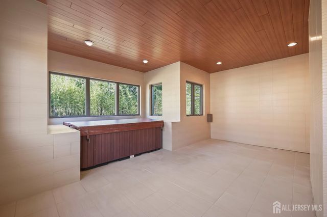 268 268 Matchaponix Avenue, Monroe, NJ 08831