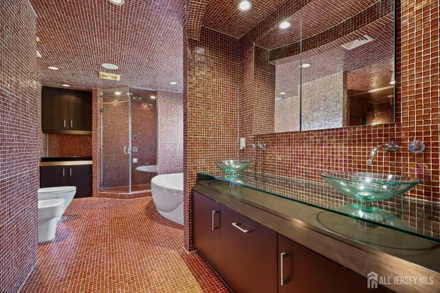 268 268 Matchaponix Avenue, Monroe, NJ 08831