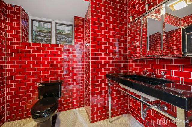 268 268 Matchaponix Avenue, Monroe, NJ 08831