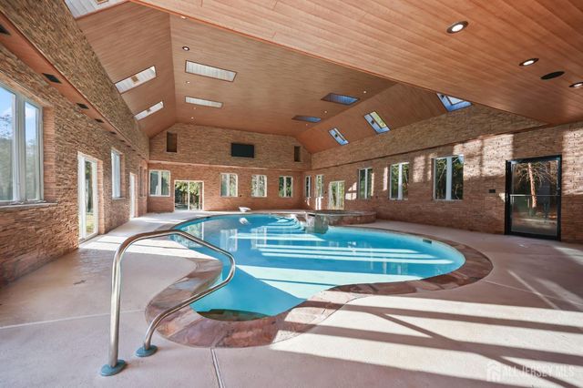 268 268 Matchaponix Avenue, Monroe, NJ 08831