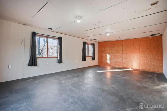 268 268 Matchaponix Avenue, Monroe, NJ 08831