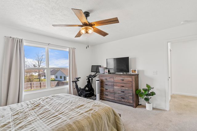 1121 E Plum Creek Road, Nixa, MO 65714