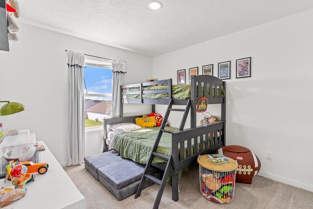 1121 E Plum Creek Road, Nixa, MO 65714