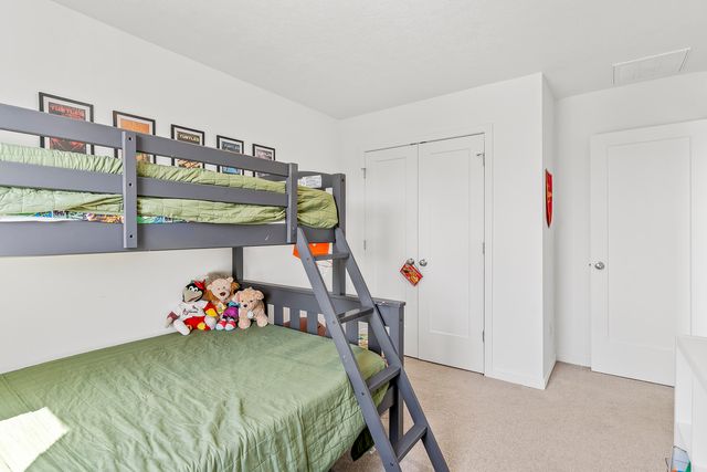 1121 E Plum Creek Road, Nixa, MO 65714