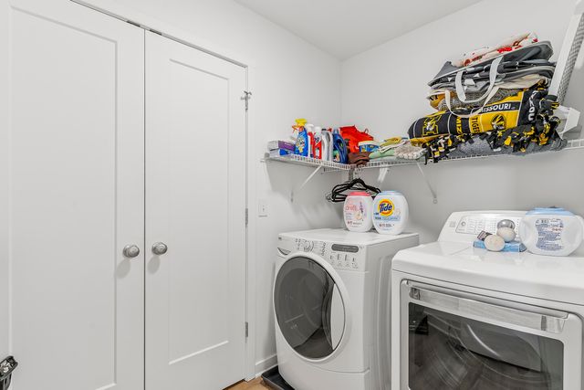 1121 E Plum Creek Road, Nixa, MO 65714