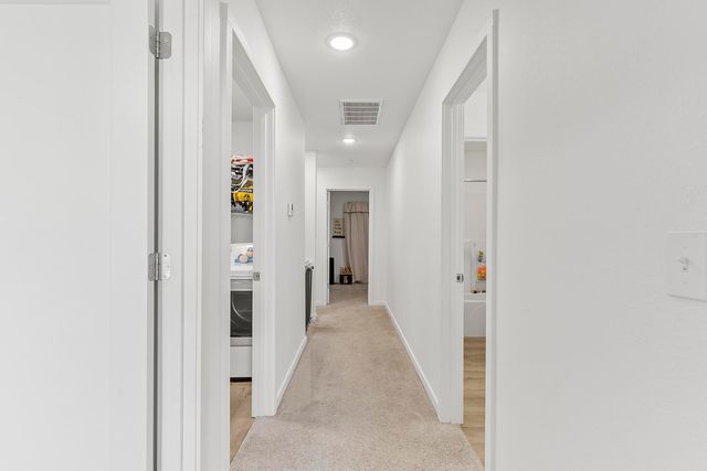 1121 E Plum Creek Road, Nixa, MO 65714