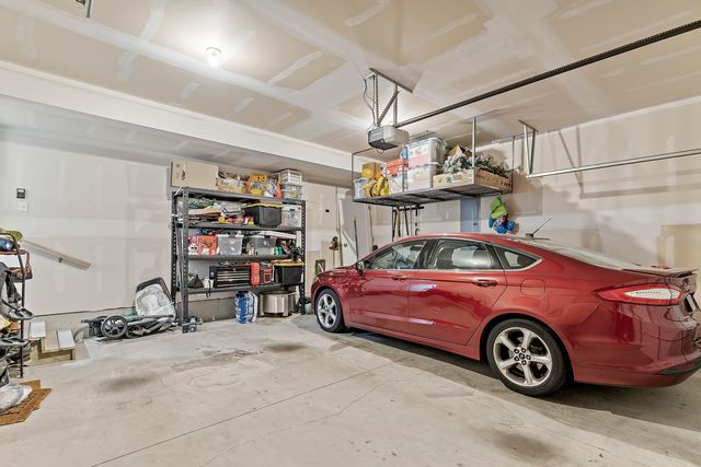 1121 E Plum Creek Road, Nixa, MO 65714