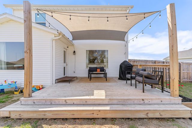 1121 E Plum Creek Road, Nixa, MO 65714