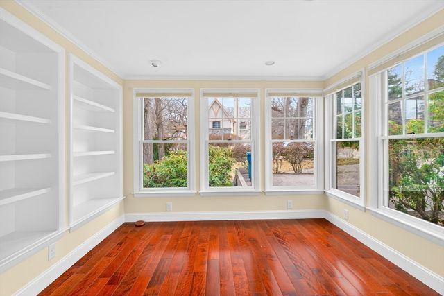 575 Chestnut St, Newton, MA 02468