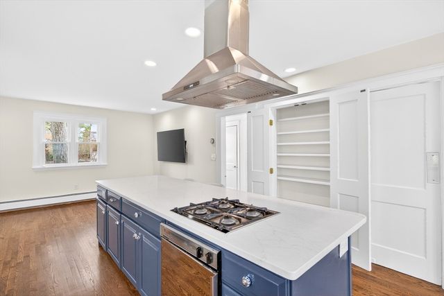 575 Chestnut St, Newton, MA 02468