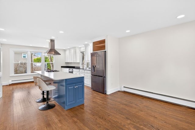 575 Chestnut St, Newton, MA 02468