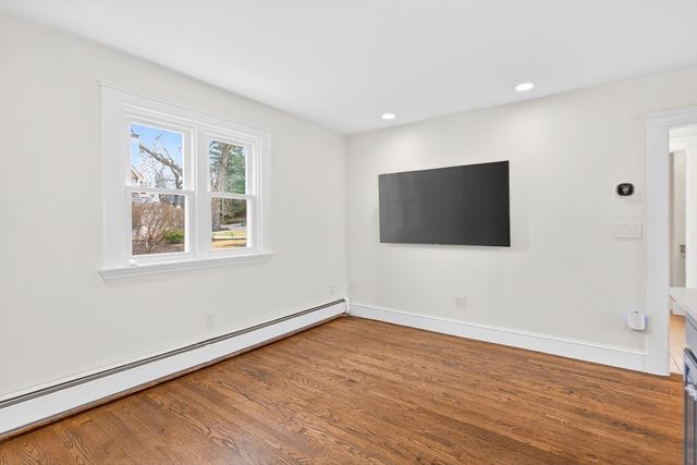 575 Chestnut St, Newton, MA 02468