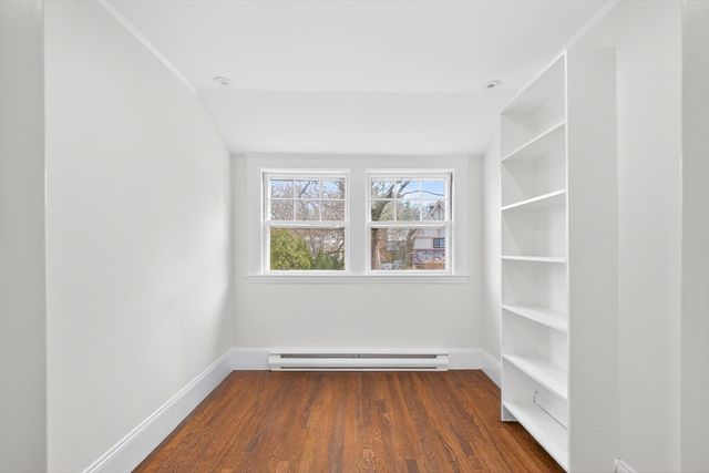 575 Chestnut St, Newton, MA 02468