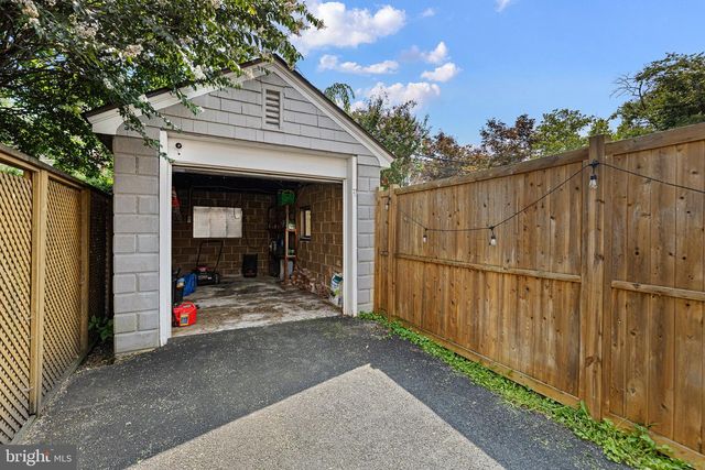 2128 GILLES ST, Wilmington, DE 19805