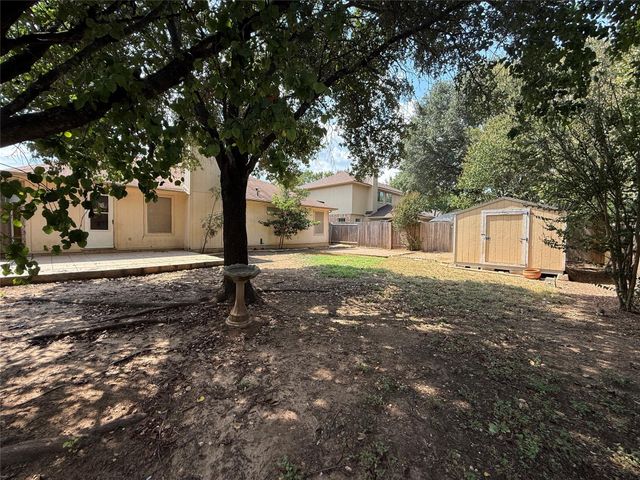 1914 Hollow Ridge DR, Cedar Park, TX 78613