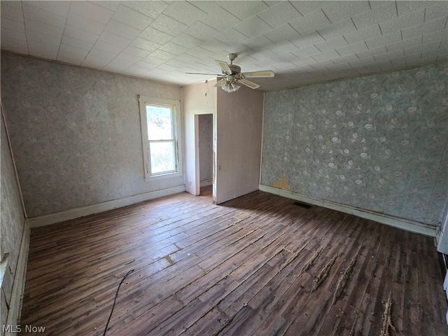 67480 Plum Street, Bridgeport, OH 43912