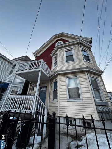 942 E 19th Street, Paterson, NJ 07501