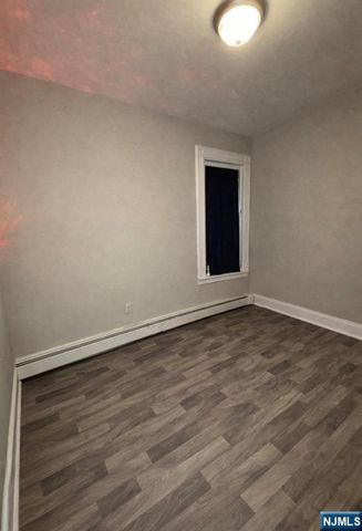 942 E 19th Street, Paterson, NJ 07501