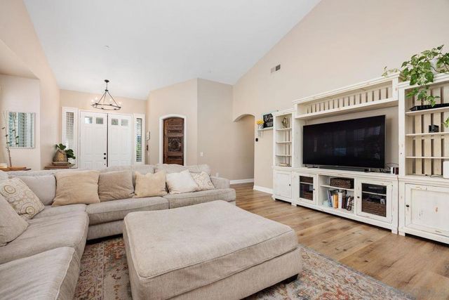 1705 Wildflower, Vista, CA 92083