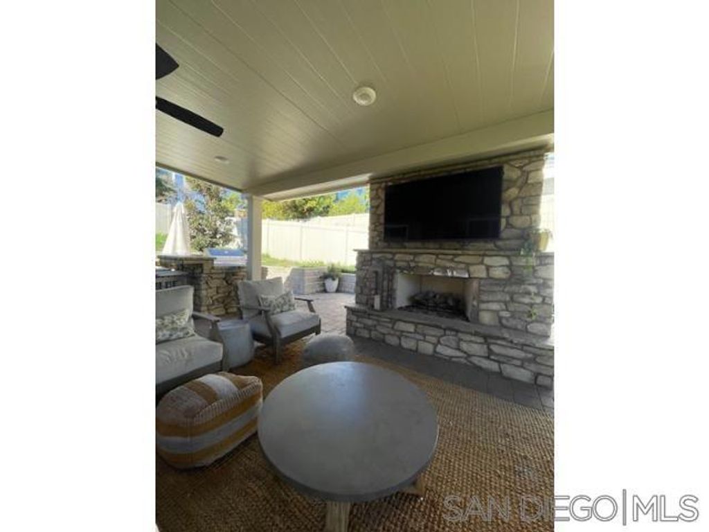 1705 Wildflower, Vista, CA 92083