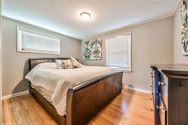8345 Reinhardt Street, Prairie Village, KS 66206