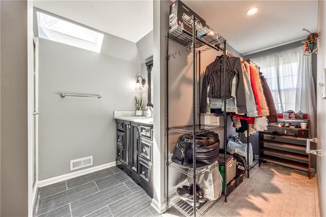 8345 Reinhardt Street, Prairie Village, KS 66206
