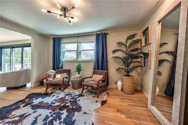 8345 Reinhardt Street, Prairie Village, KS 66206