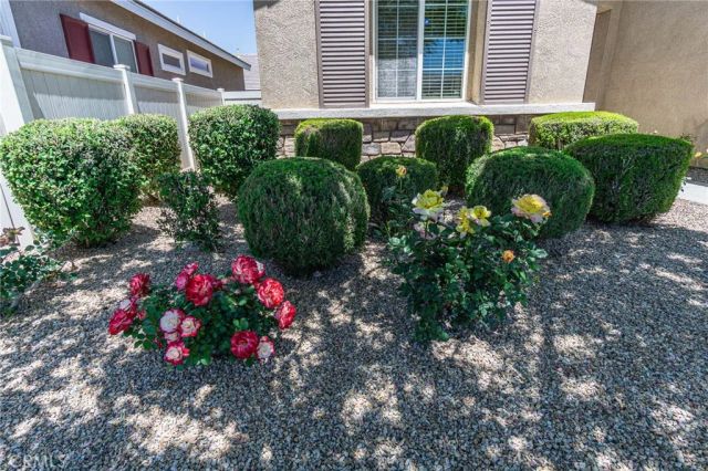 19478 Big Horn Street, Apple Valley, CA 92308