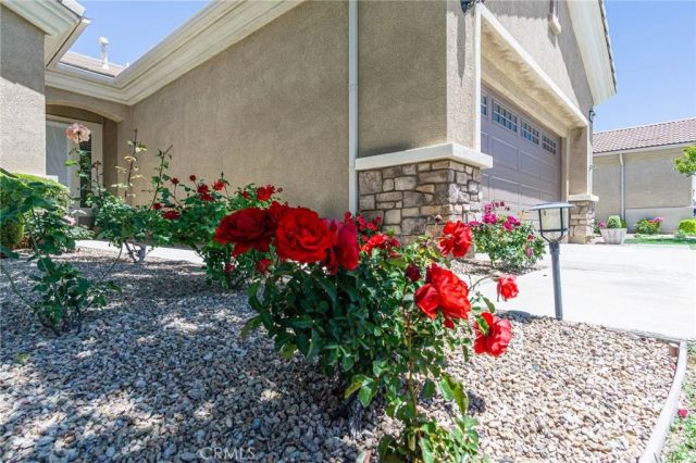 19478 Big Horn Street, Apple Valley, CA 92308