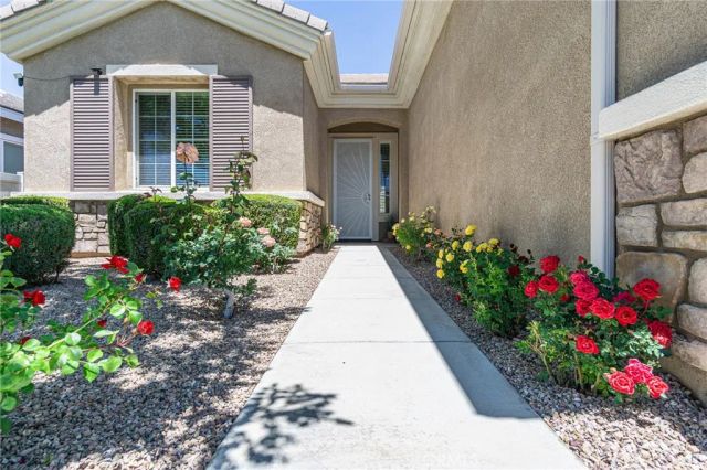 19478 Big Horn Street, Apple Valley, CA 92308