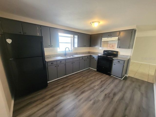 10920 OAKDALE AVENUE, Port Richey, FL 34668