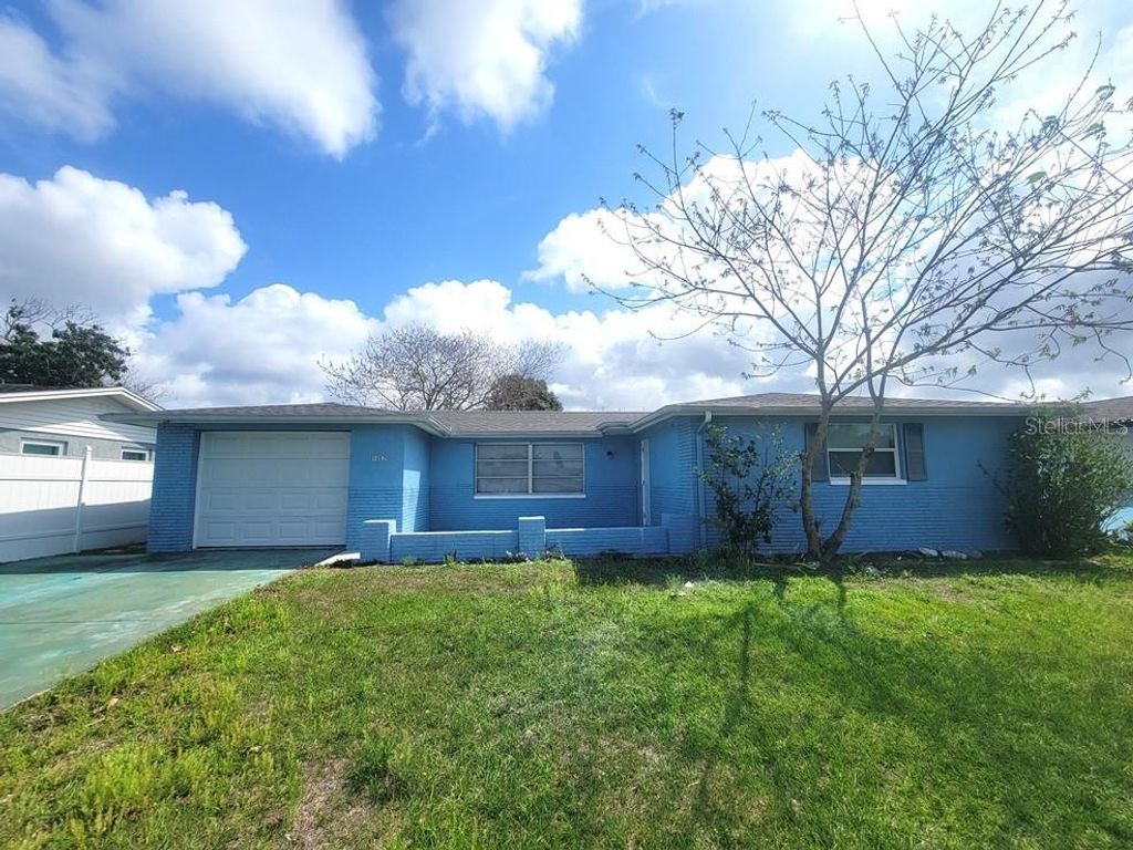 10920 OAKDALE AVENUE, Port Richey, FL 34668