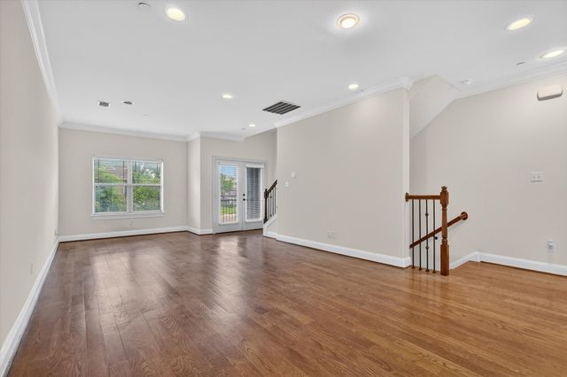 5747 Prospect Avenue B, Dallas, TX 75206