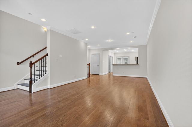 5747 Prospect Avenue B, Dallas, TX 75206