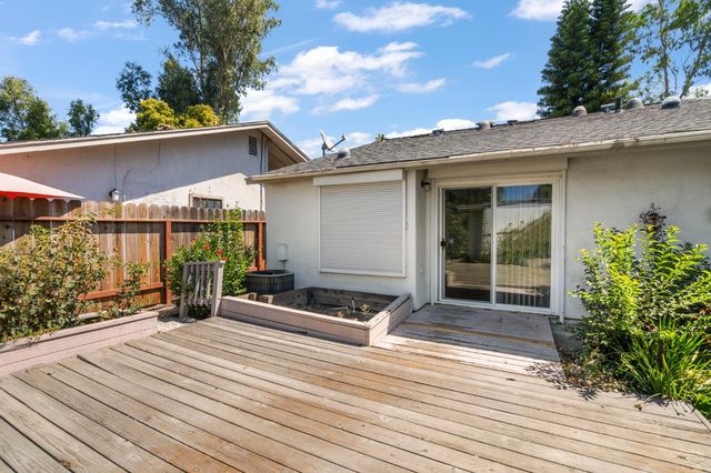 6827 Shiloh Ct, Stockton, CA 95219